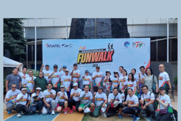 Fun Walk 2024 momentum perkuat transformasi digital sektor postel